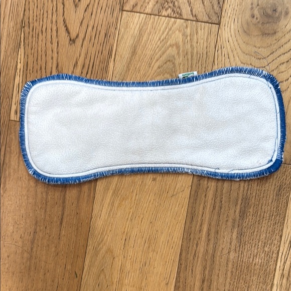 Best Bottom Stay Dry Bamboo Insert - Picture 1 of 3